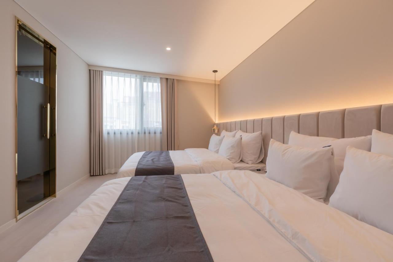 Denbasta Central Hotel Seomyeon Busan Eksteriør billede