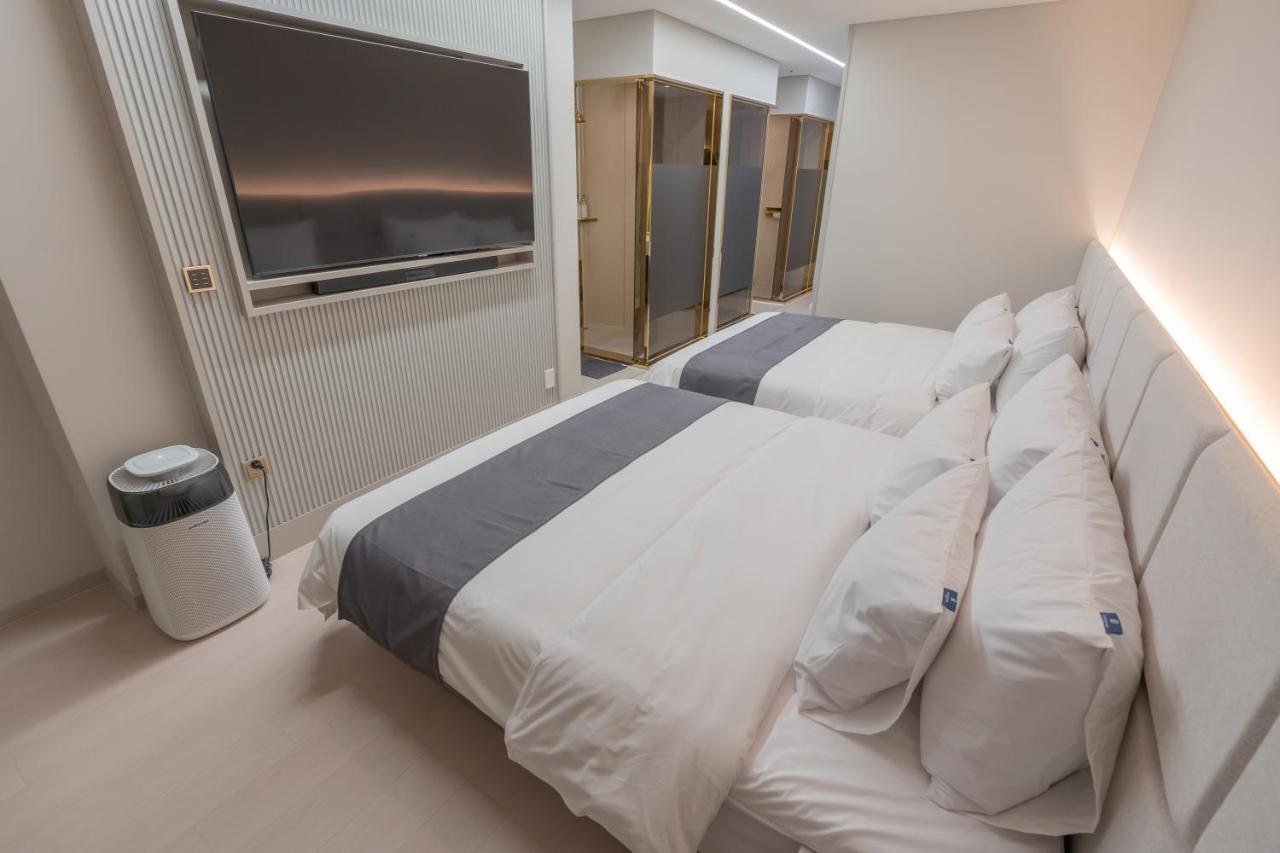 Denbasta Central Hotel Seomyeon Busan Eksteriør billede