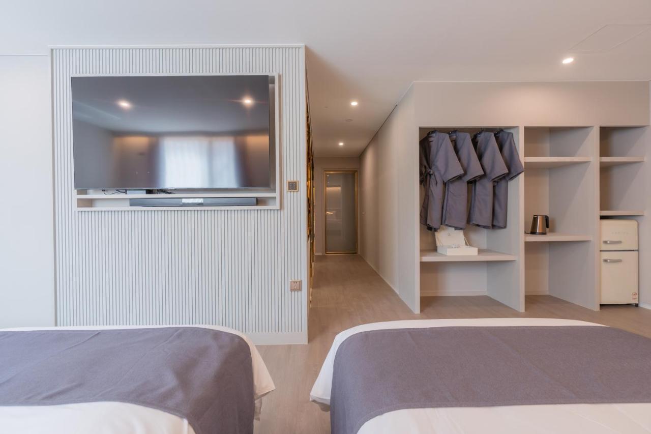 Denbasta Central Hotel Seomyeon Busan Eksteriør billede