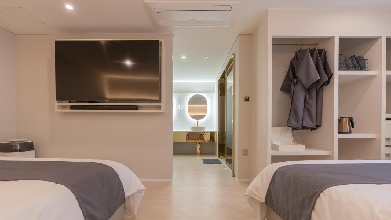 Denbasta Central Hotel Seomyeon Busan Eksteriør billede