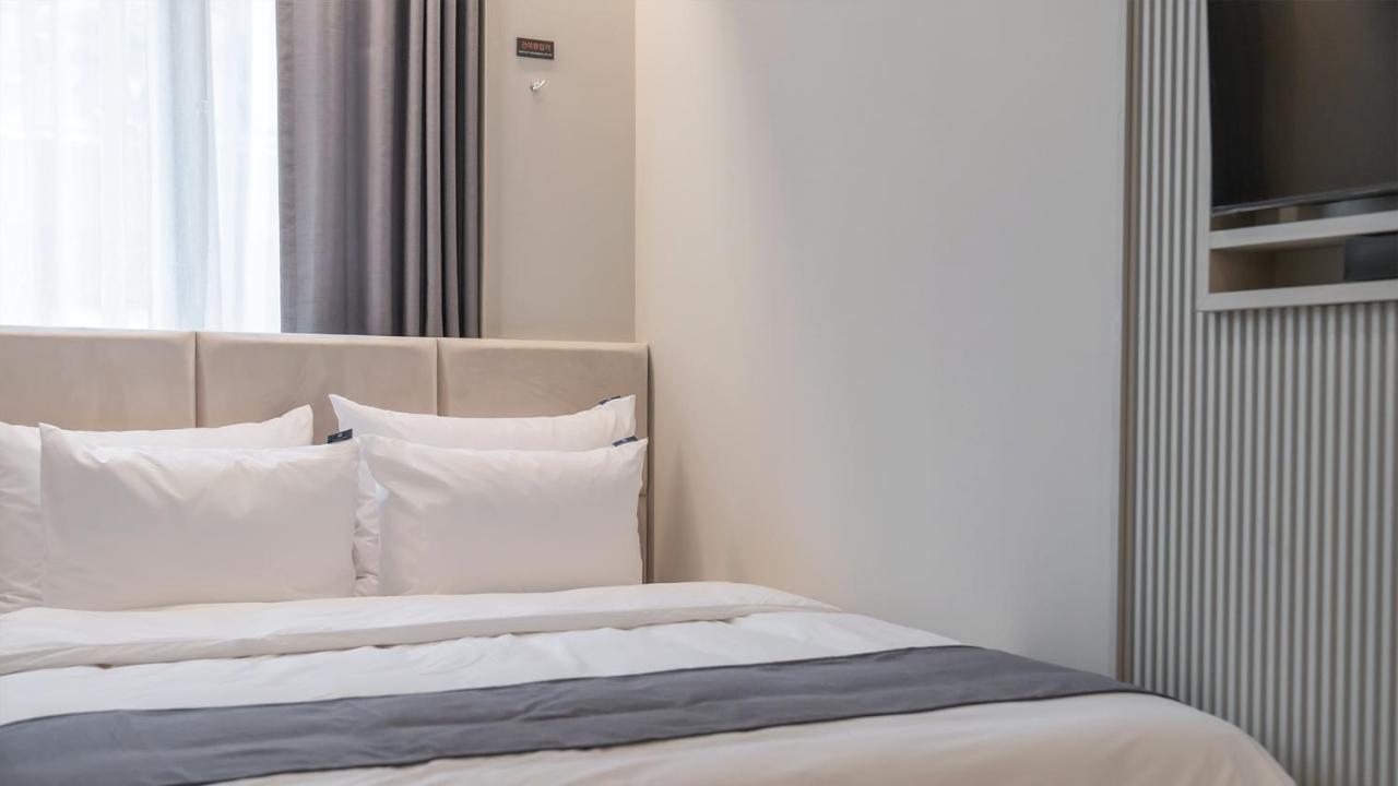 Denbasta Central Hotel Seomyeon Busan Eksteriør billede