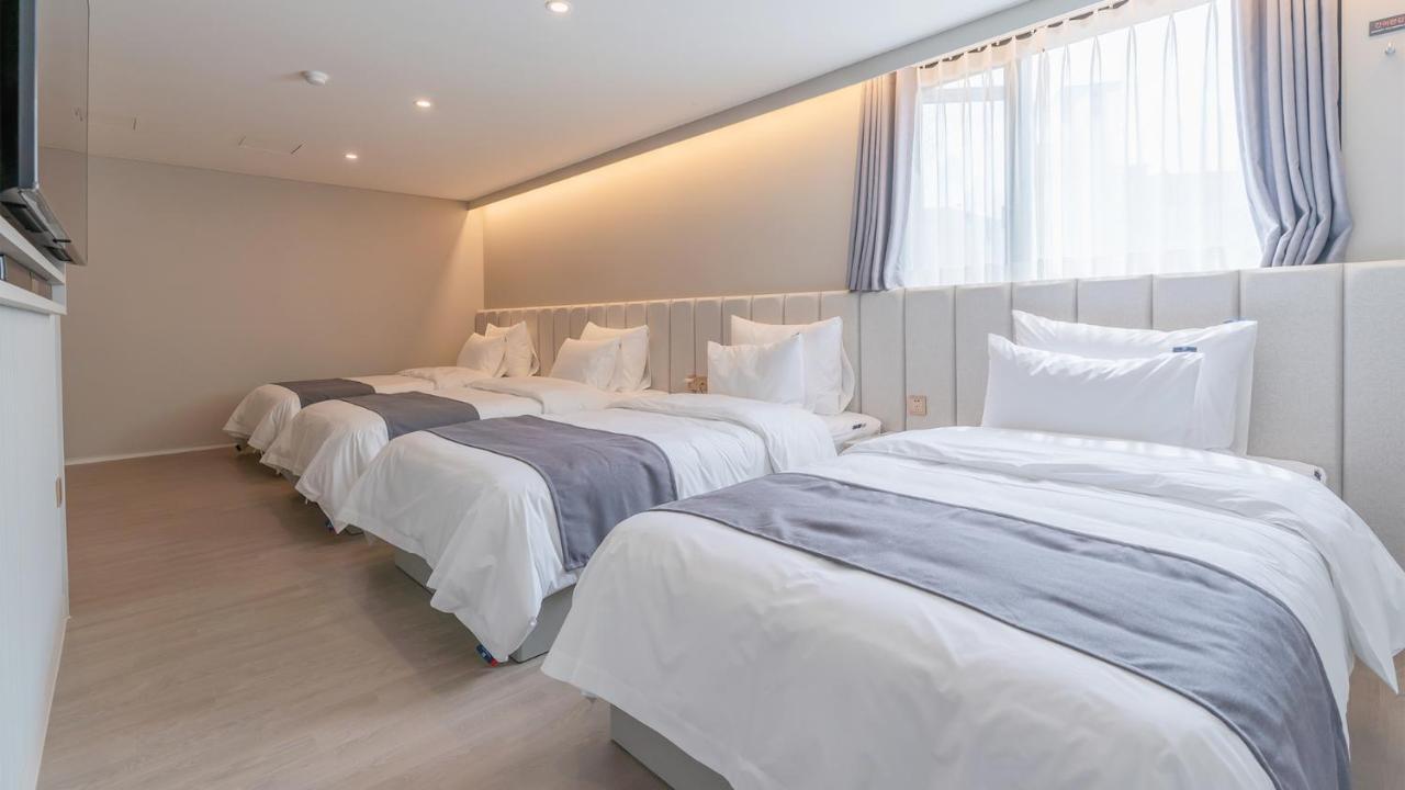 Denbasta Central Hotel Seomyeon Busan Eksteriør billede