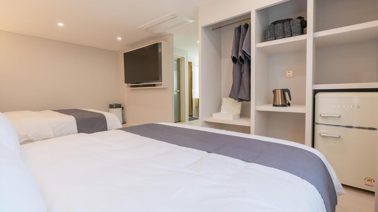 Denbasta Central Hotel Seomyeon Busan Eksteriør billede